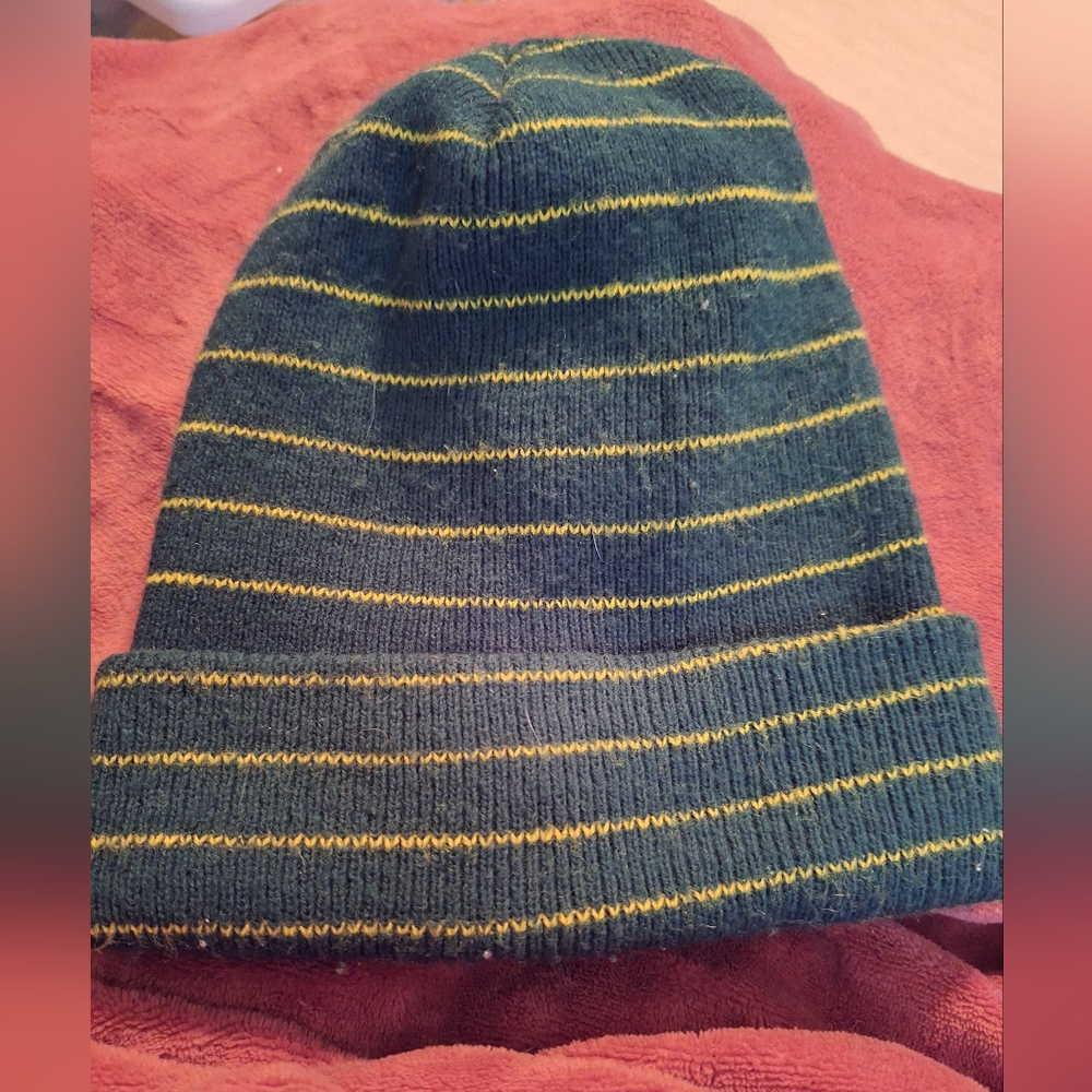 Knit Packer hat - Picture 2 of 3